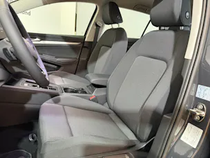 VW Golf 1.5 e TSI mHEV Basis DSG