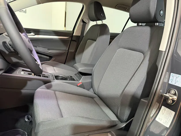 VW Golf 1.5 e TSI mHEV Basis DSG