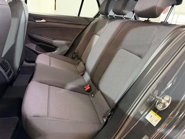 VW Golf 1.5 e TSI mHEV Basis DSG