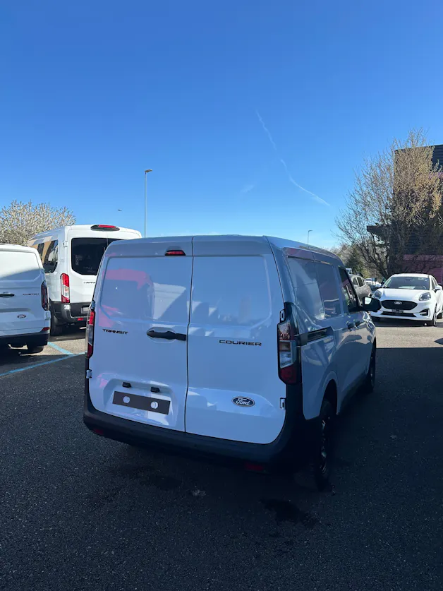 FORD Transit Courier van 1.0 EcoBoo Trend/125CV/Aut.