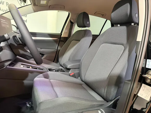 VW Golf 1.5 e TSI mHEV Basis DSG