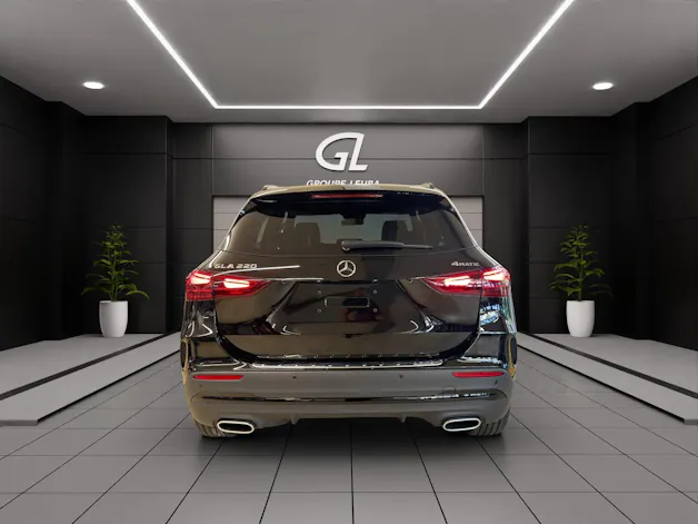 Mercedes-Benz GLA 220 4Matic 8G-DCT