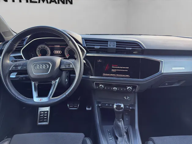 AUDI Q3 45 TFSI S line quattro S-tronic