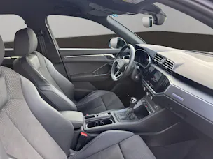 Audi Q3 45 TFSI S line quattro S-tronic