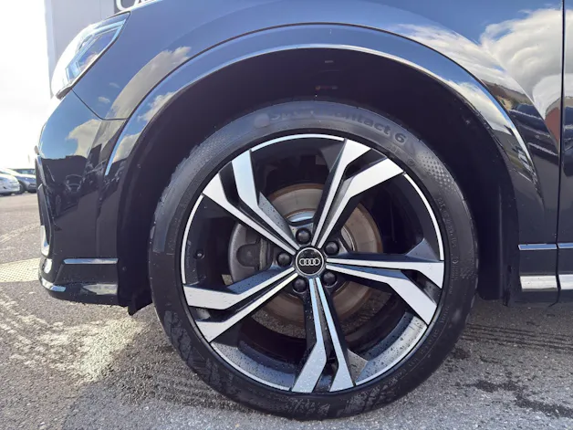 AUDI Q3 45 TFSI S line quattro S-tronic