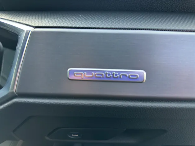 Audi Q3 45 TFSI S line quattro S-tronic