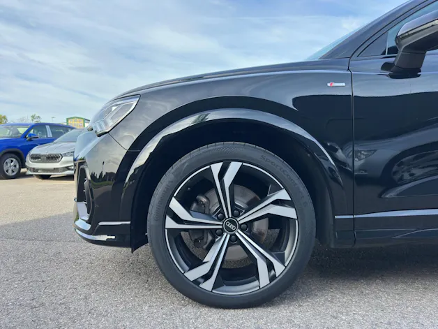 Audi Q3 45 TFSI S line quattro S-tronic