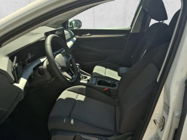 VW Golf 1.5 TSI Basis