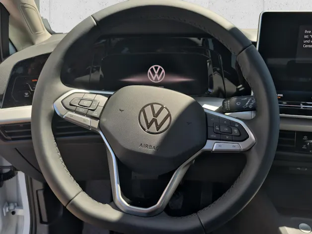 VW Golf 1.5 TSI Basis