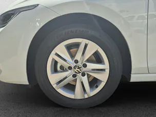 VW Golf 1.5 TSI Basis