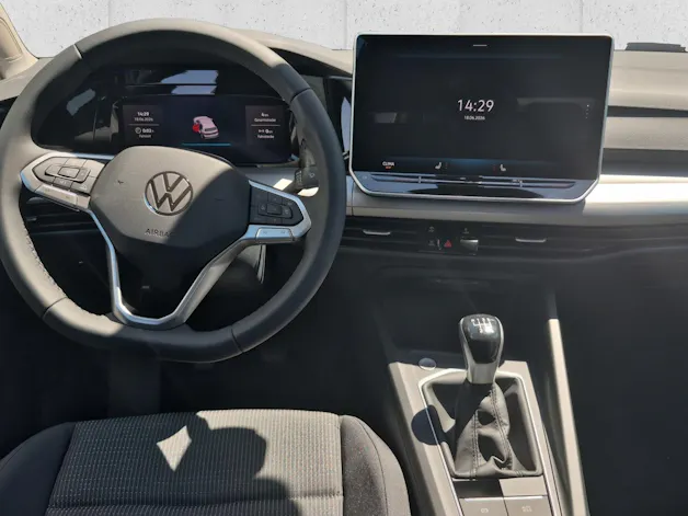 VW Golf 1.5 TSI Basis