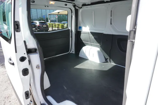 Renault Trafic 2.0 Blue dCi 130 Advance L1H1 3-PLÄTZER!!!