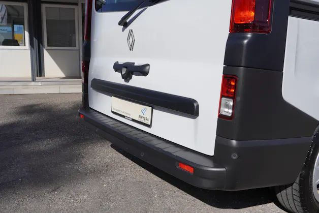 Renault Trafic 2.0 Blue dCi 130 Advance L1H1 3-PLÄTZER!!!