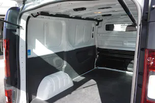 Renault Trafic 2.0 Blue dCi 130 Advance L1H1 3-PLÄTZER!!!
