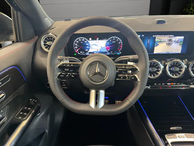 Mercedes-Benz GLA 220 4Matic 8G-DCT
