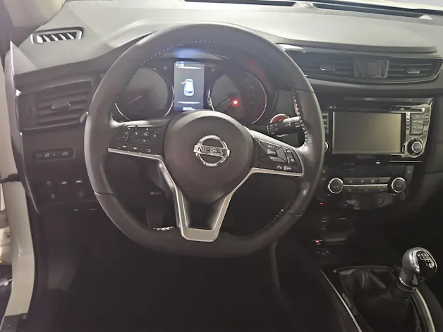 Nissan X-Trail 1.6 DIG-T tekna