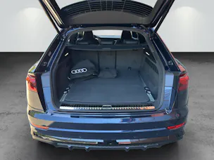 Audi Q8 SUV TFSI e quattro 360 kW tiptronic