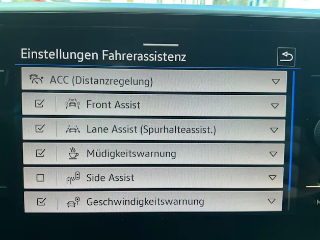 VW T-Roc R-LINE 4MOTION *** PANORAMAGLASDACH & ANHÄNGEKUPPLUNG ***