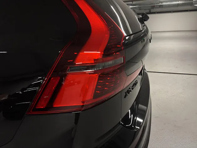 Volvo XC60 2.0 B5 MH Black Edition AWD