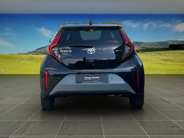 Toyota Aygo X 1.5 VVT-i HSD Trend