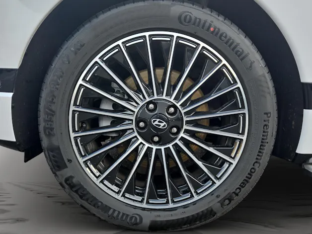 Hyundai Ioniq 9 Calligraphy 4WD