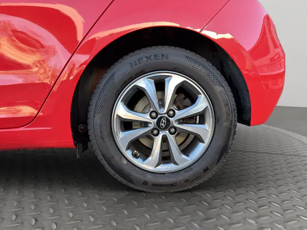 Hyundai i20 1.0 T-GDi Amplia