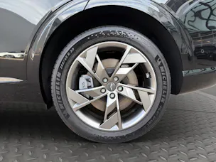 Genesis GV70 Dual Motor Sport AWD