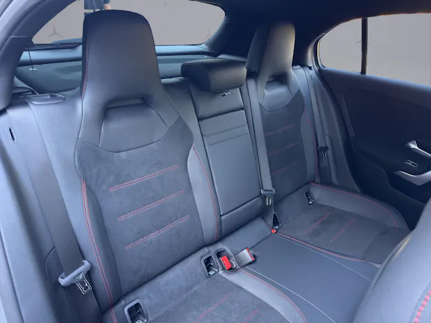 Mercedes-Benz A 220 AMG Line 4m