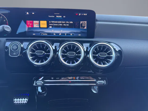 Mercedes-Benz A 220 AMG Line 4m