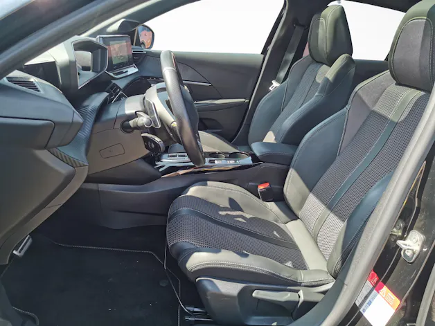 Peugeot 208 1.2 PureTech 100 GT