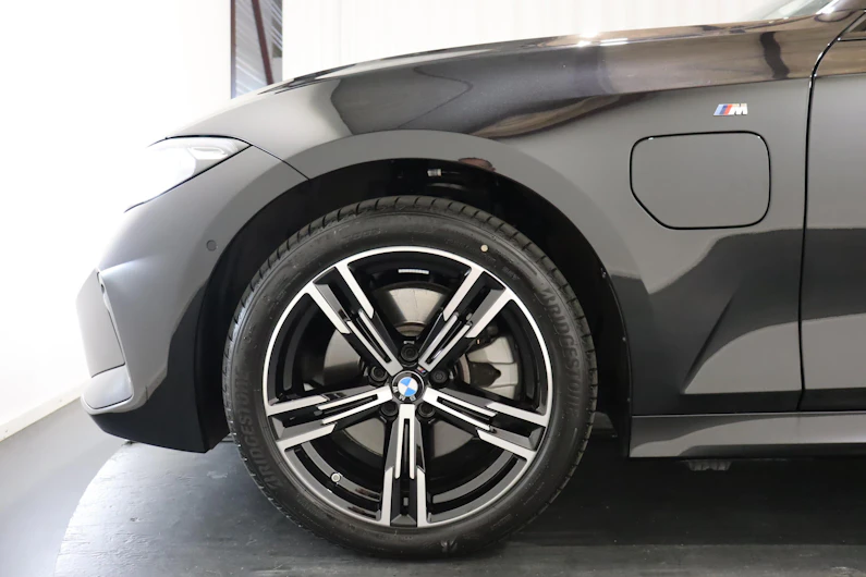 Fahrzeugbild BMW 3 SERIES