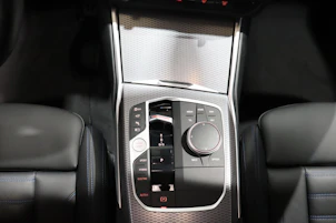 immagine del veicolo BMW 330e xDrive SAG Touring