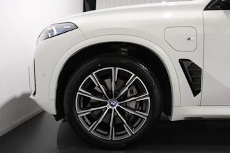 https://vehicle.imgix.net/4360611/97a14f26-713f-41fc-a41f-19377d8d44ea.JPG