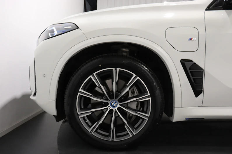 immagine del veicolo BMW X5