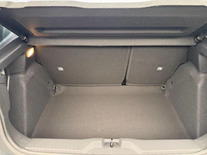 https://vehicle.imgix.net/4360614/47cf403f-a564-43c2-b88e-07ecacbee972.jpg