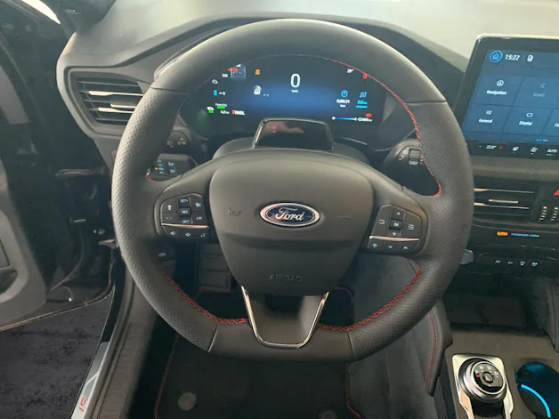 Ford Kuga 2.5 Hybrid ST-Line X 4x4