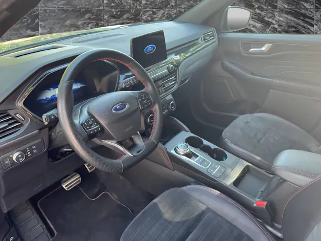 Ford Kuga 2.5 Hybrid ST-Line X 4x4