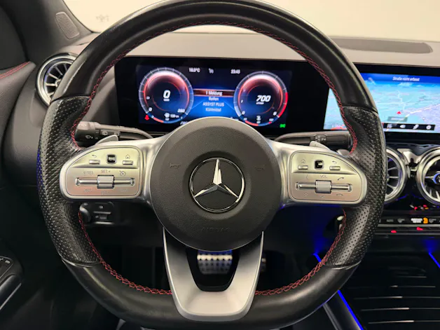 Mercedes-Benz GLA 250 AMG Line 4matic