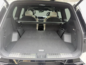 https://vehicle.imgix.net/4360702/088b51a2-773d-4746-b591-269d49cb400a.jpg