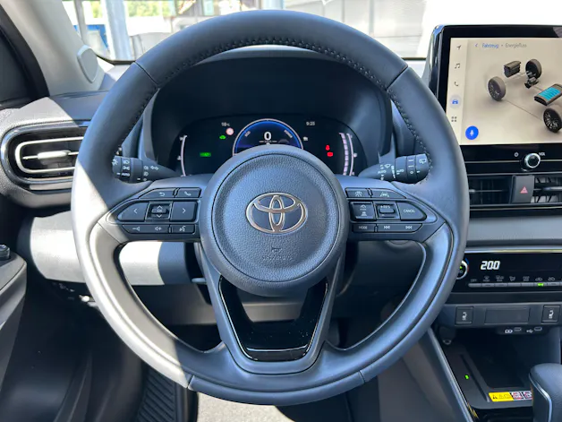 Toyota Yaris 1.5 VVT-i HSD Trend