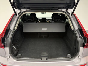 https://vehicle.imgix.net/4360804/c38e12a7-f737-4847-8749-bc4a26c5294a.jpg