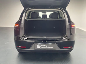 https://vehicle.imgix.net/4360827/c402661c-0476-4c97-b2d4-29b21b5daa83.jpeg