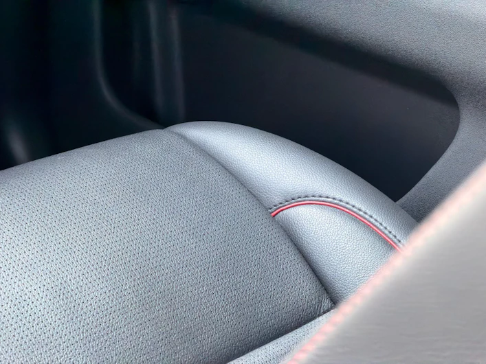 Fahrzeugbild LAND ROVER DISCOVERY SPORT