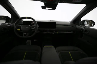 https://vehicle.imgix.net/4360867/f073e676-2fa0-4e4e-bf54-b57034c79928.jpg
