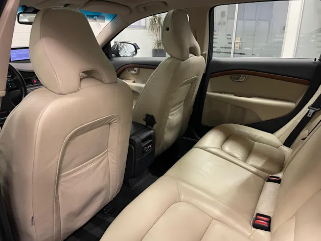 Volvo V70 3.2 Summum