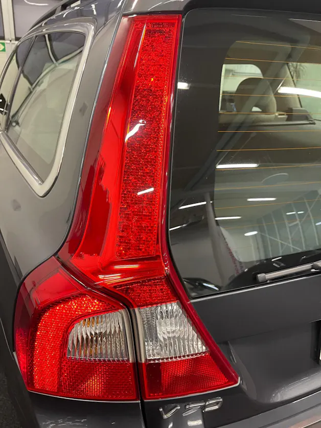 Volvo V70 3.2 Summum