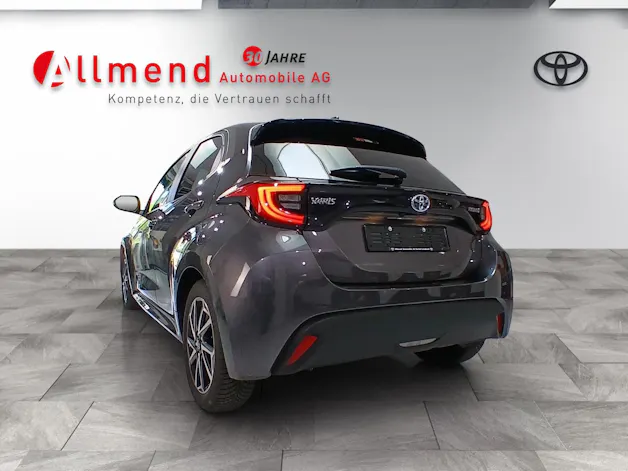 Toyota Yaris 1.5 VVT-i HSD Trend