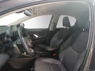 Toyota Yaris 1.5 VVT-i HSD Trend