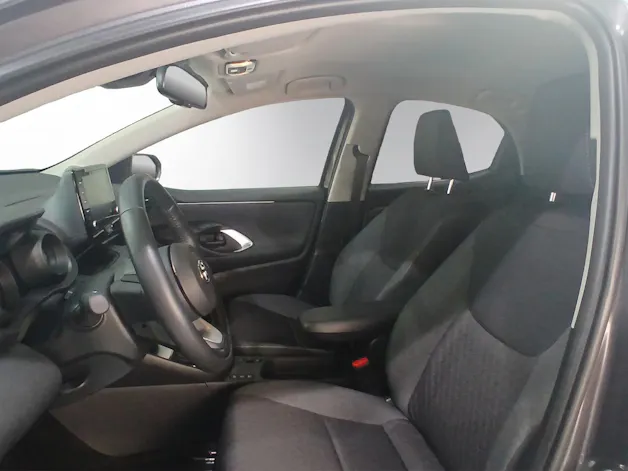 Toyota Yaris 1.5 VVT-i HSD Trend