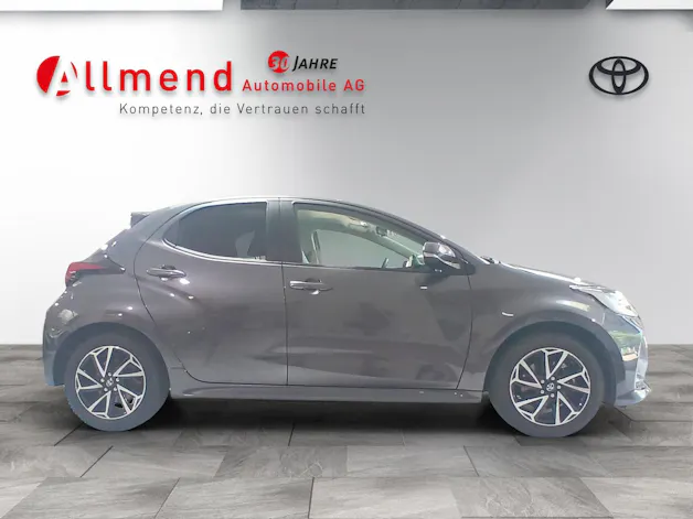 Toyota Yaris 1.5 VVT-i HSD Trend